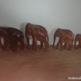 4 elefantes africanos tallados en madera