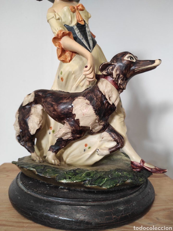 Arte: Figura mujer con perro. 30cm - Foto 2