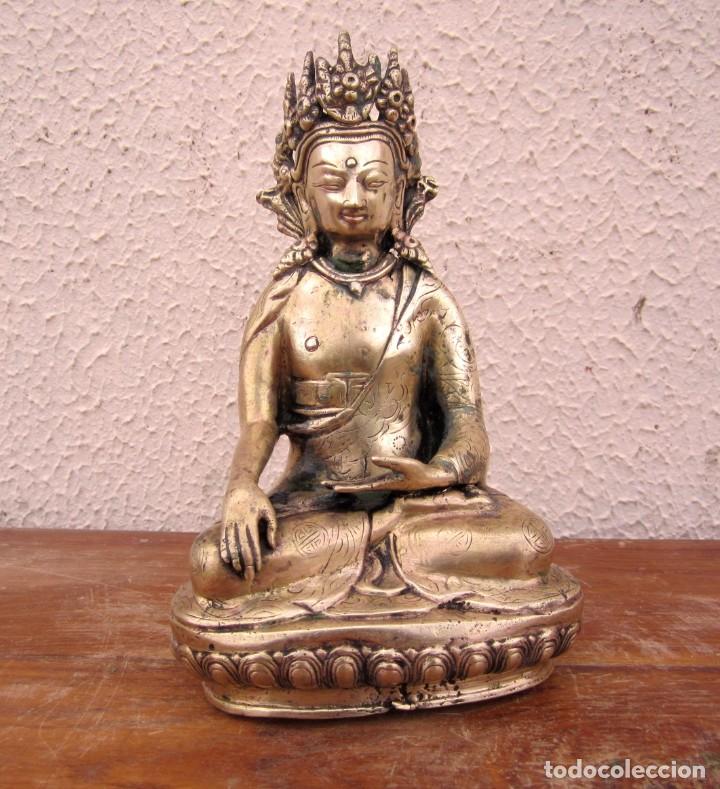 Arte: Buda oriental de bronce - Foto 1