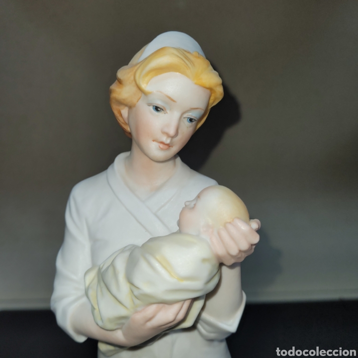 Arte: Comadrona con bebe de ALGORA, impecable - Foto 6