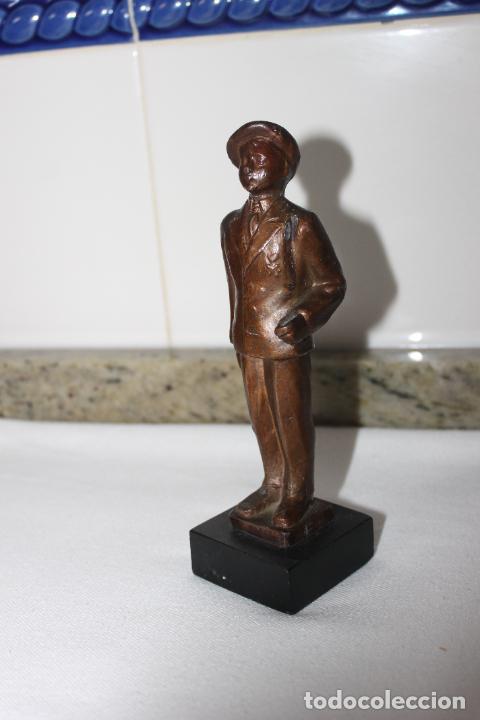 Arte: CARLISTA EN BRONCE CON FIRMA - Foto 3
