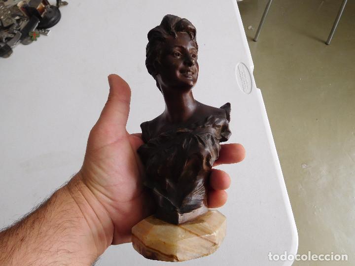 Arte: Busto de bronce antiguo modernista dama sonriente original de &eacute;poca