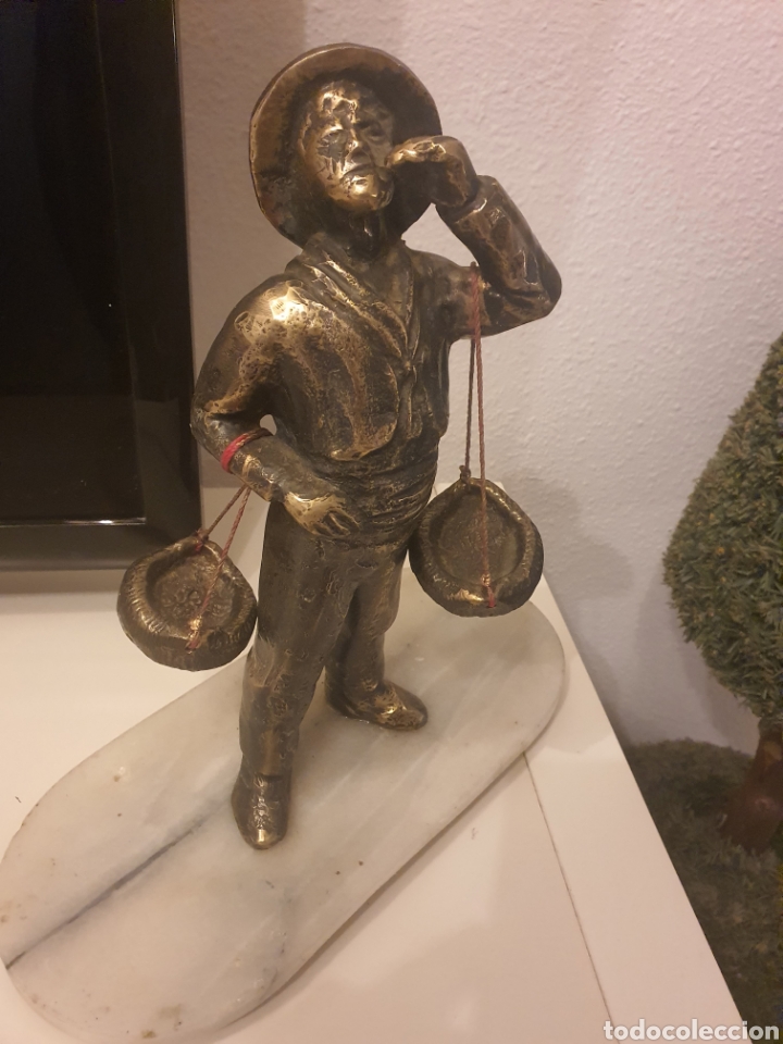 Arte: cenachero de bronce macizo . - Foto 2