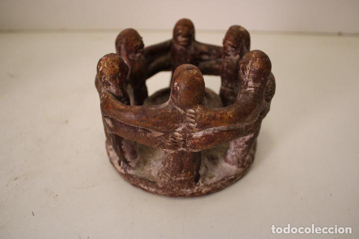 Arte: circulo de amigo en terracota - Foto 1