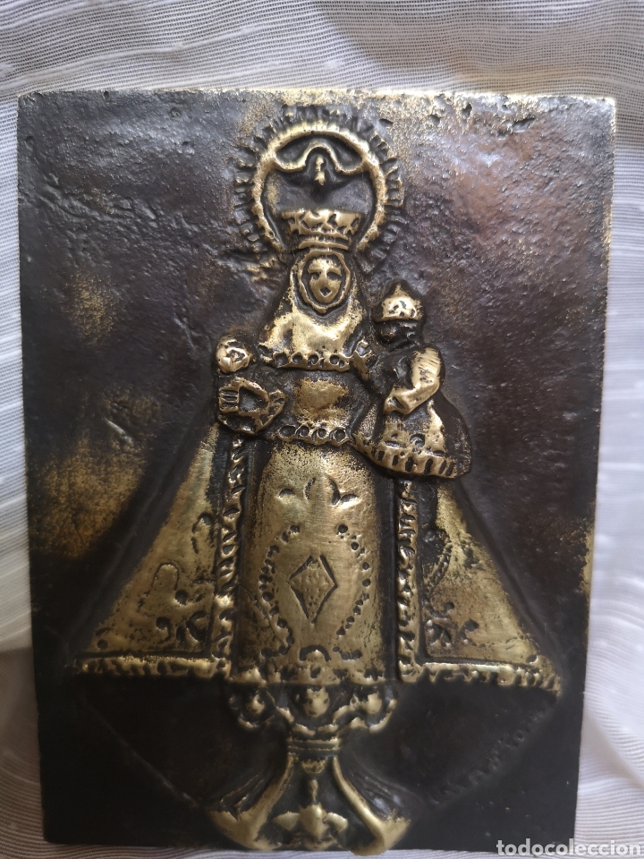 Arte: Placa de bronce de la Virgen de Covadonga - Foto 1