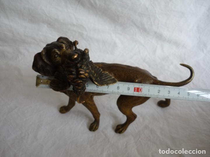 Arte: Magn&iacute;fica figura de bronce, perro con becada en la boca - Foto 21