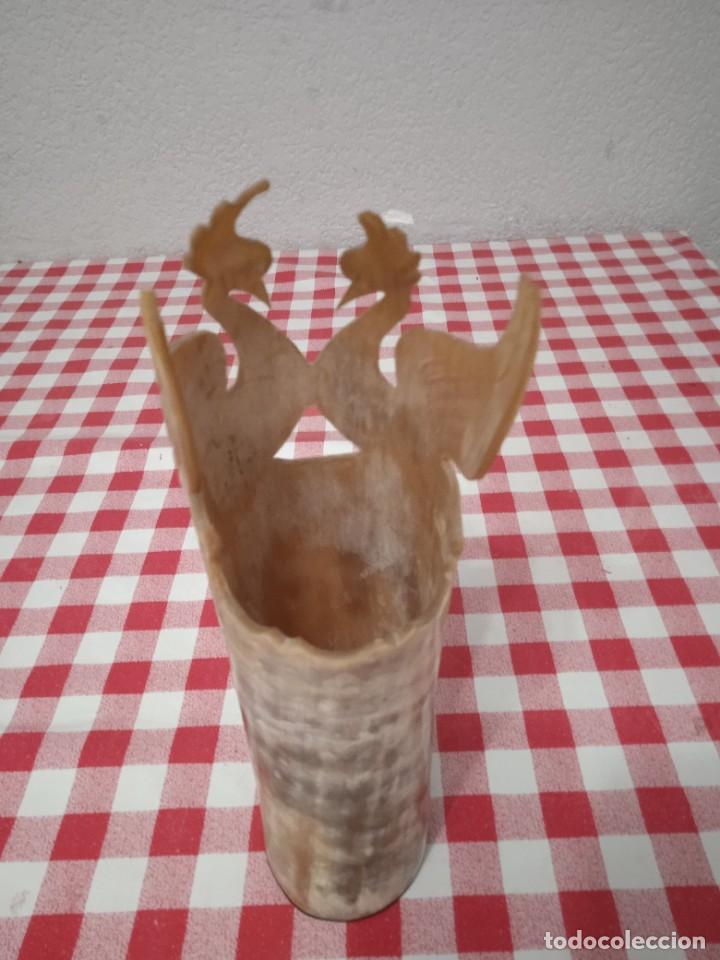 Arte: Gran cuerno tallado de vaca - Foto 2