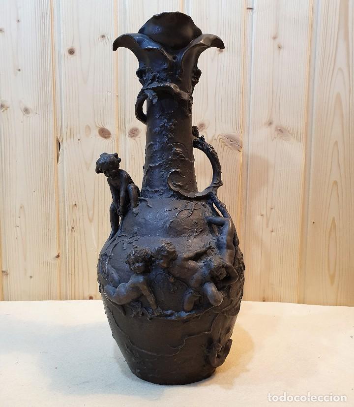 Arte: VIOLETERO ANTIGUO DE BRONCE - Foto 1