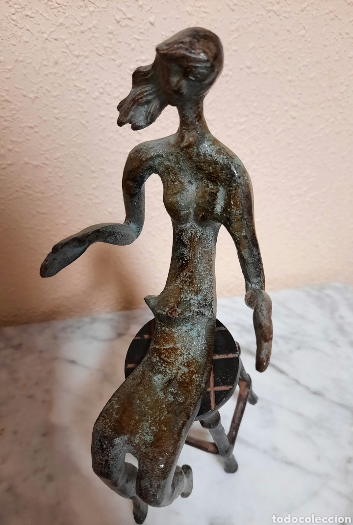 Arte: FIGURA BRONCE- MUJER SENTADA EN TABURETE - - Foto 1