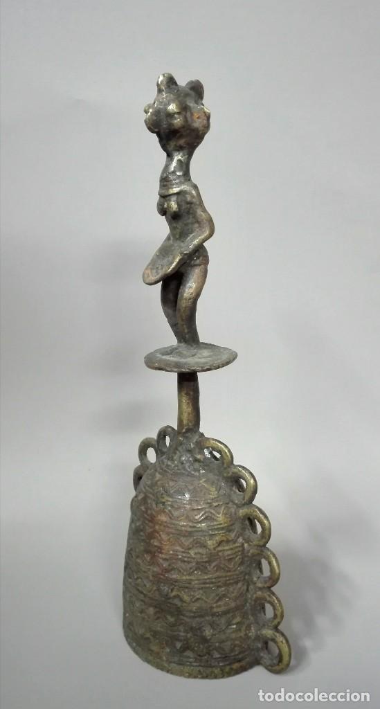 Arte: Campana bronce africano - Foto 2