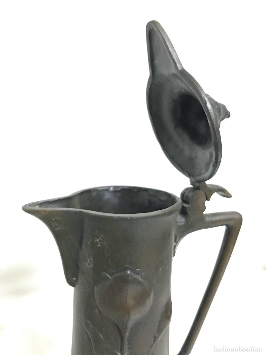 Arte: Jarra de bronce con asa y tapa. - Foto 6