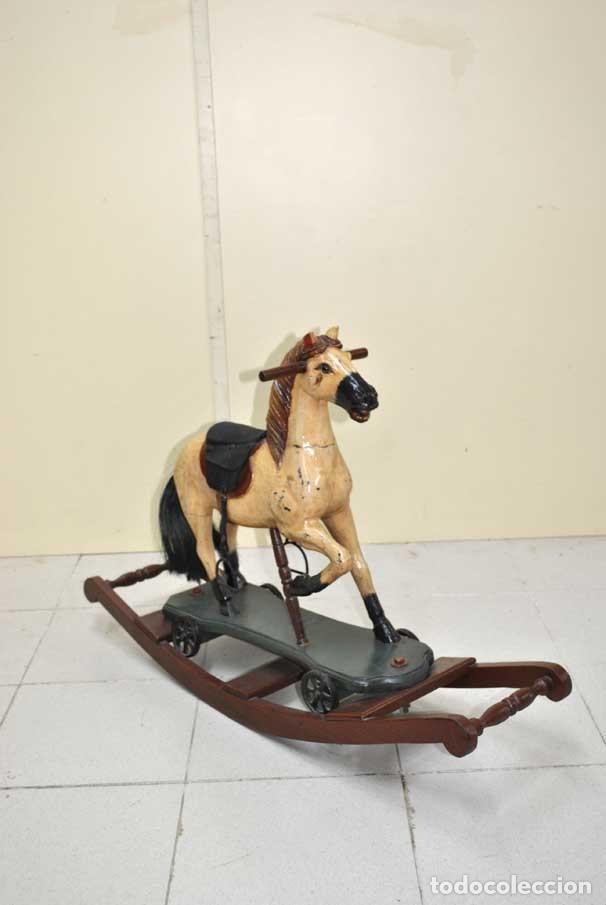 Arte: CABALLO BALANCIN DE MADERA - Foto 1