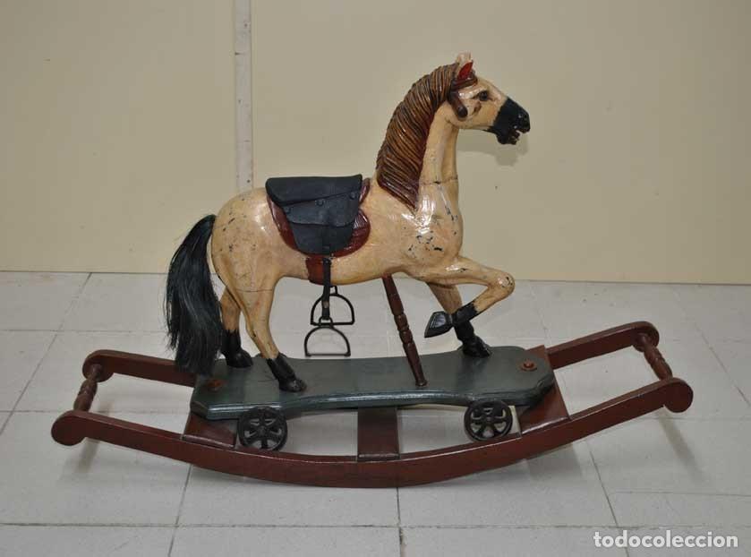 Arte: CABALLO BALANCIN DE MADERA - Foto 2