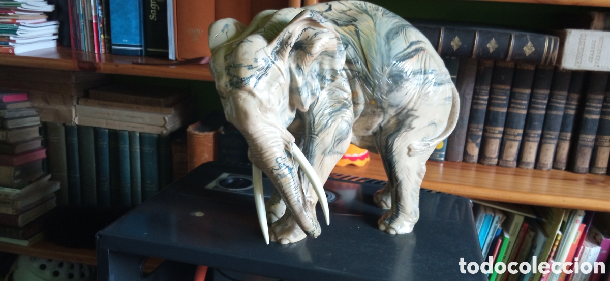 Arte: Gran elefante en piedra? - Foto 1