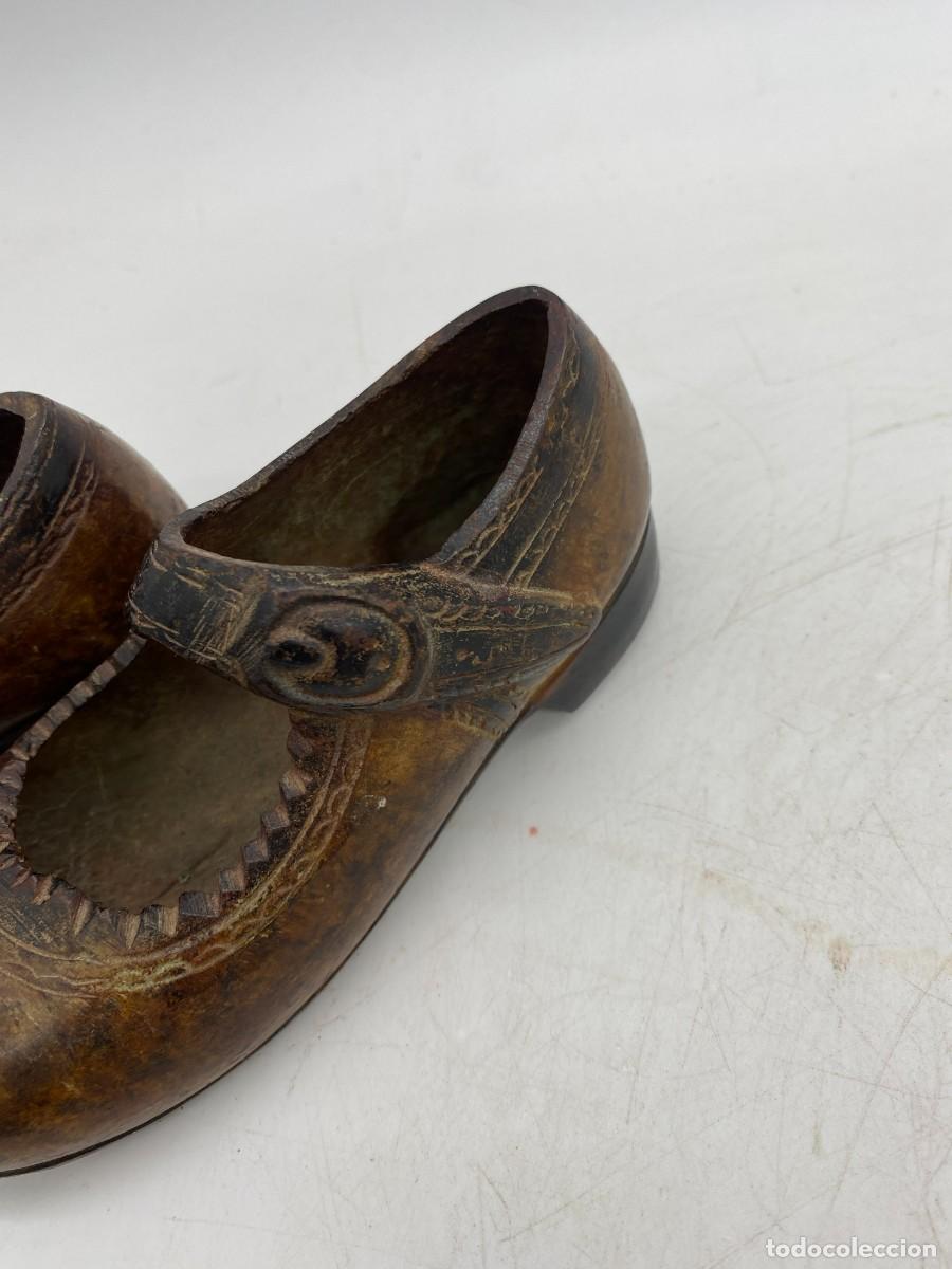 Arte: SIMPATICA PAREJA DE ZAPATITOS DE BRONCE - Foto 5