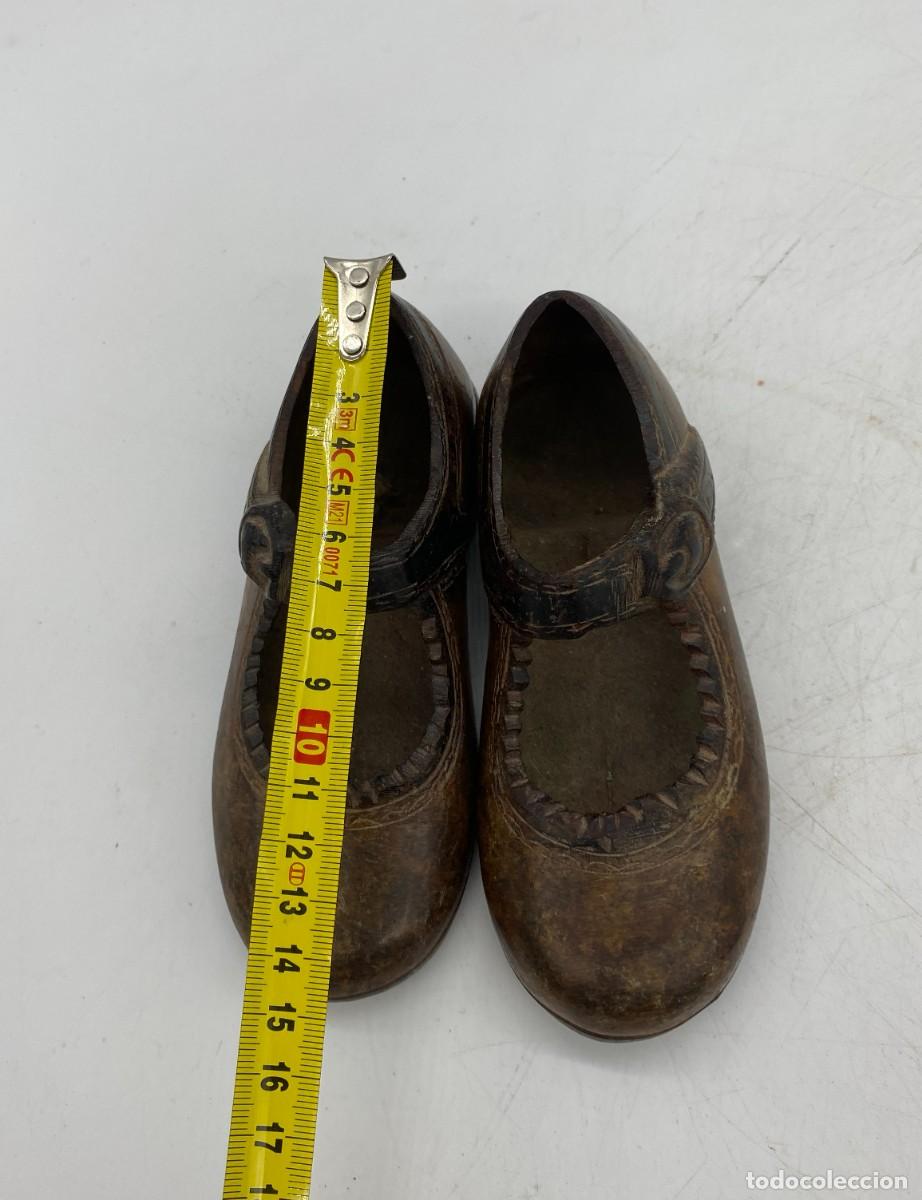 Arte: SIMPATICA PAREJA DE ZAPATITOS DE BRONCE - Foto 8