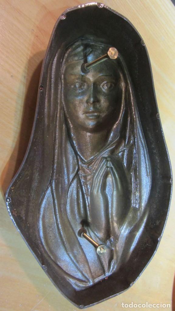 Arte: Busto Virgen Rezando en bronce. - Foto 3