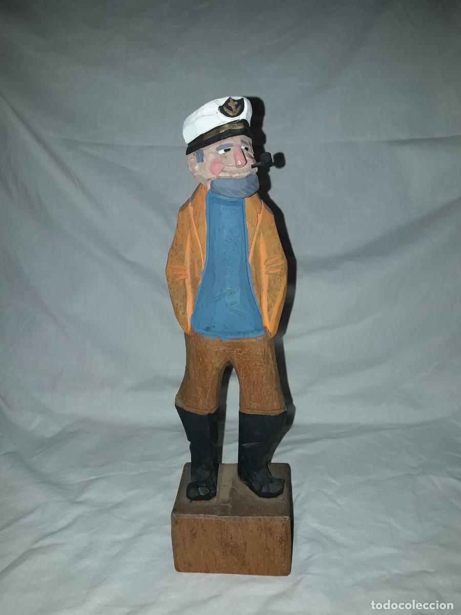 Arte: Talla de madera policromada Capit&aacute;n de barco - Foto 1