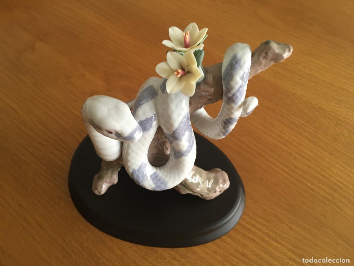 Arte: Serpiente de Lladr&oacute; con peana de madera. - Foto 9