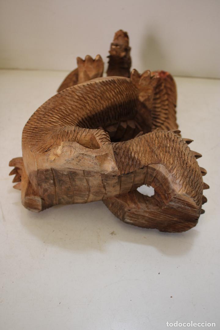Arte: talla dragon alado de madera - Foto 4
