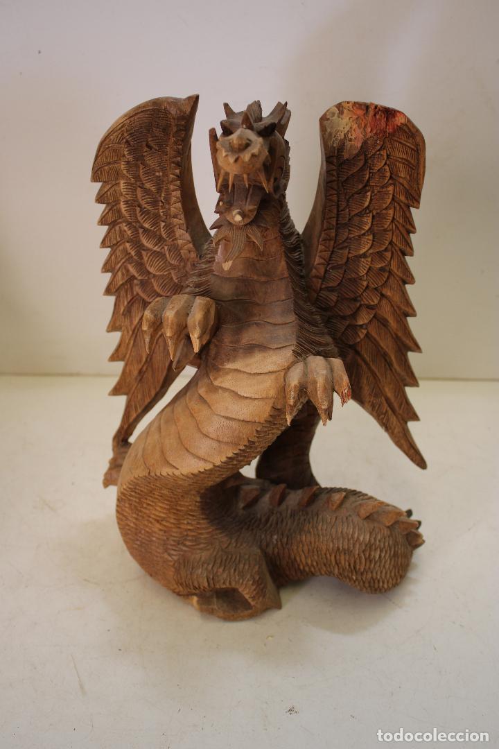 Arte: talla dragon alado de madera - Foto 5