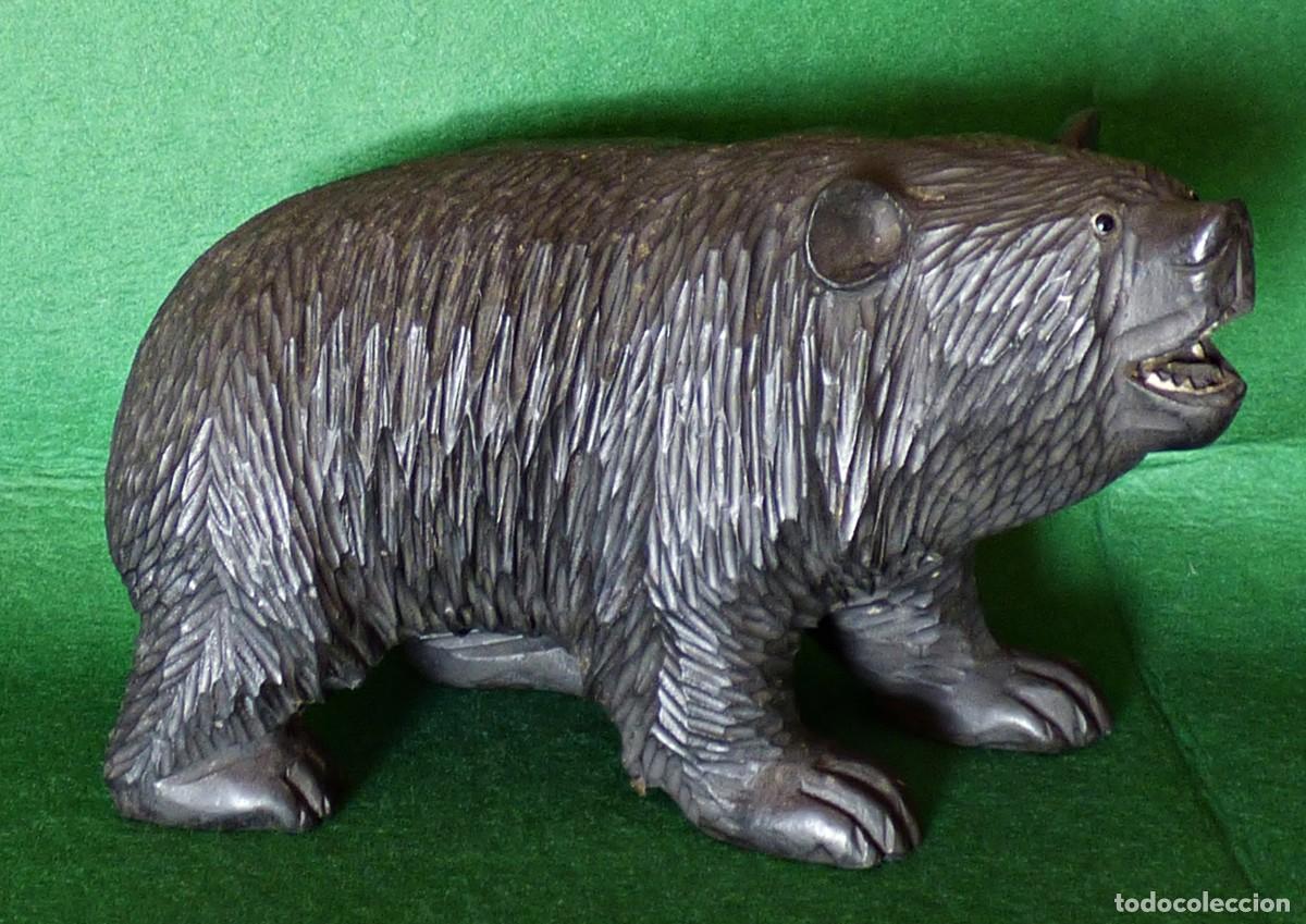 Art: OSO TALLADO EN MADERA. SELVA NEGRA, ALEMANIA.