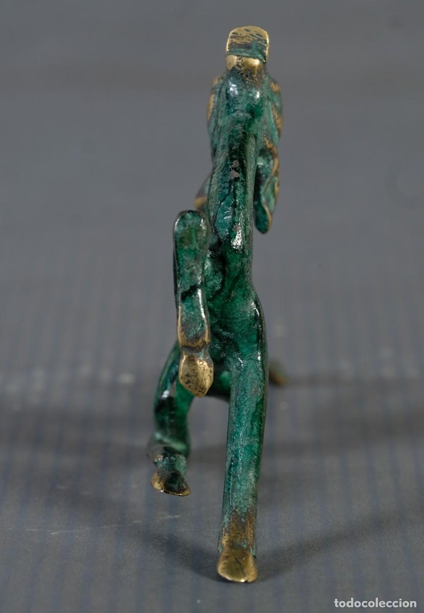 Arte: Figura de animal en bronce - Foto 3