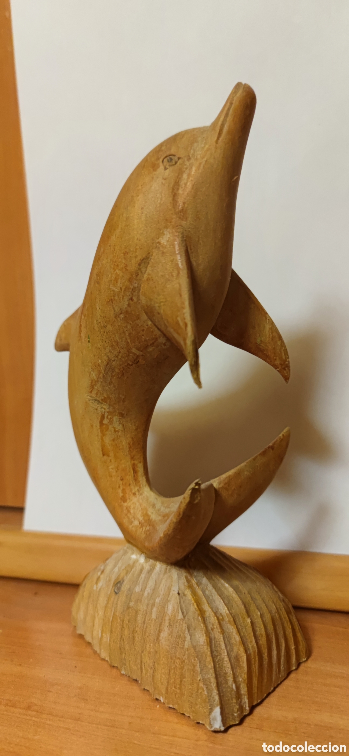 Arte: Delf&iacute;n tallado en madera - Foto 1