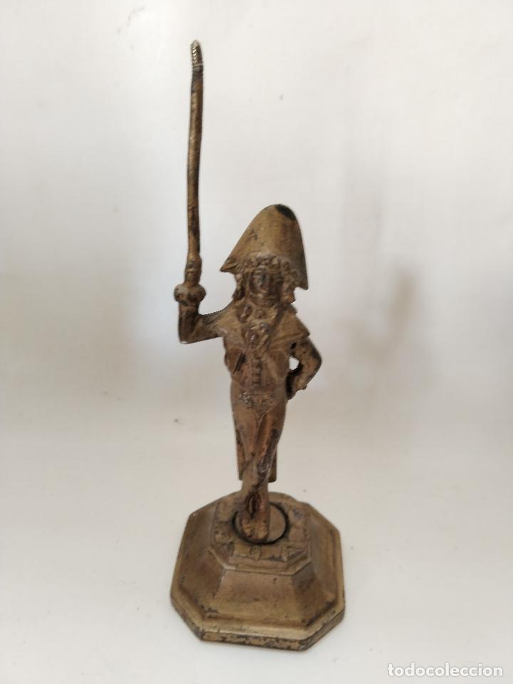 Arte: figura de bronce - c108 - Foto 2