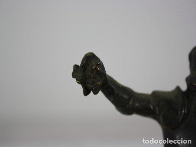 Arte: Chevalier vainqueur en bronze 1886 - Foto 8