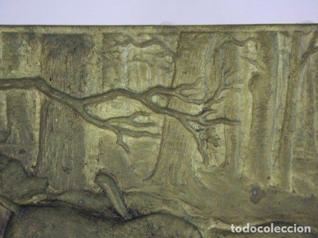 Arte: Cyn&eacute;g&eacute;tique :plaque en bronze - Foto 7