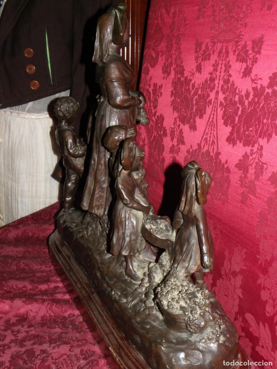 Arte: Bronce Ni&ntilde;os en la vendimia - Foto 18