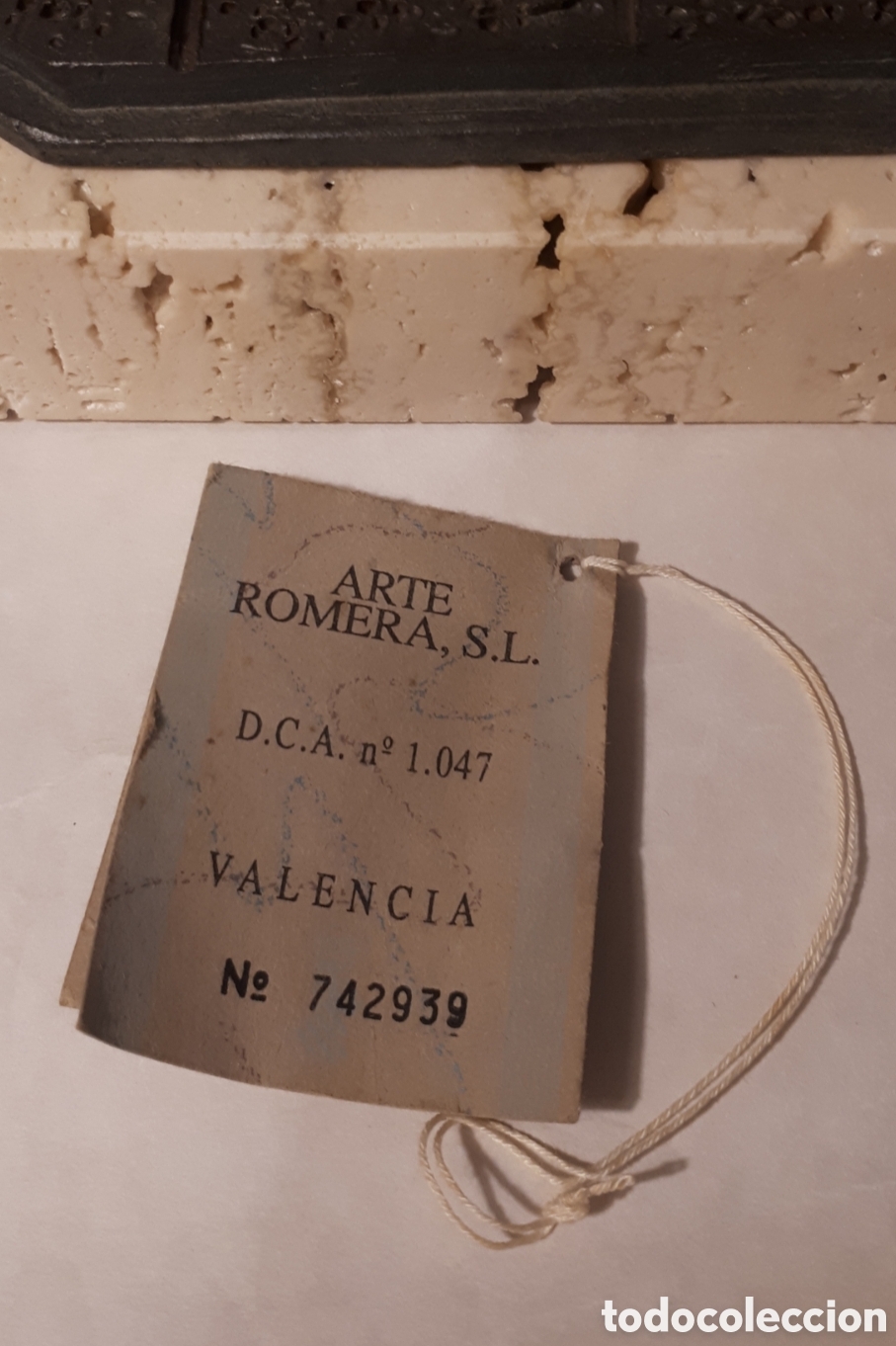 Arte: Chica apoyada en la balaustrada - Foto 6