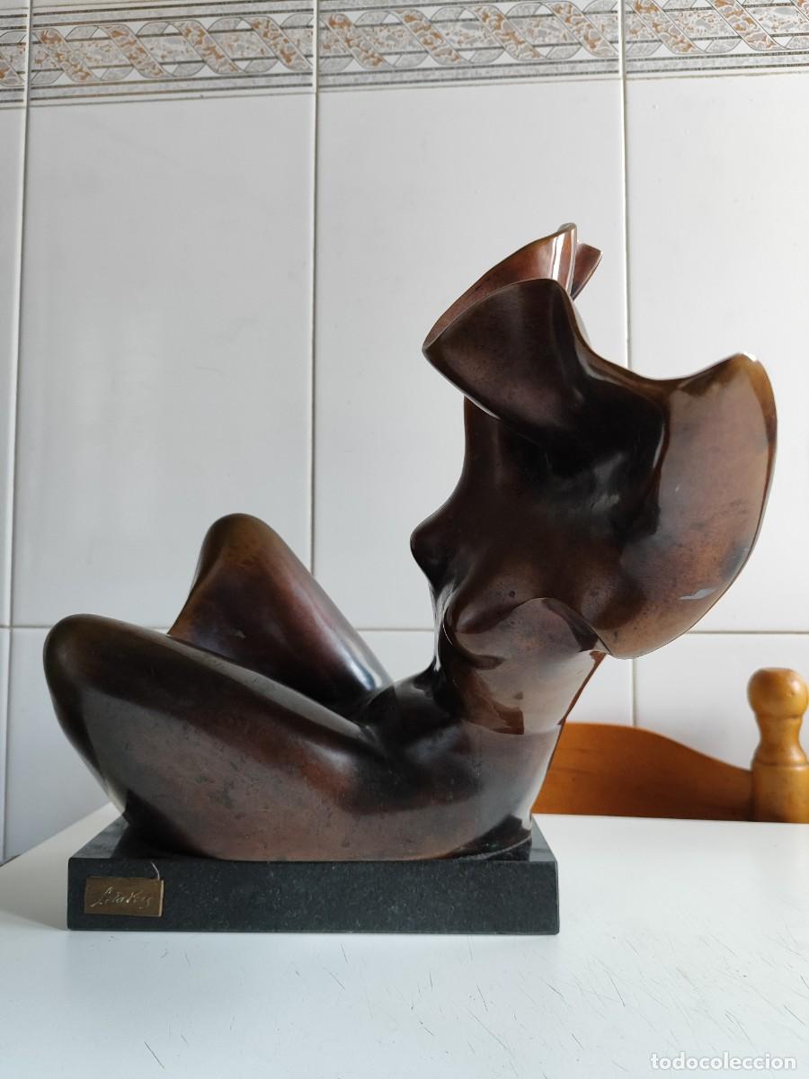 Arte: Bronce Lola Pons - Foto 2