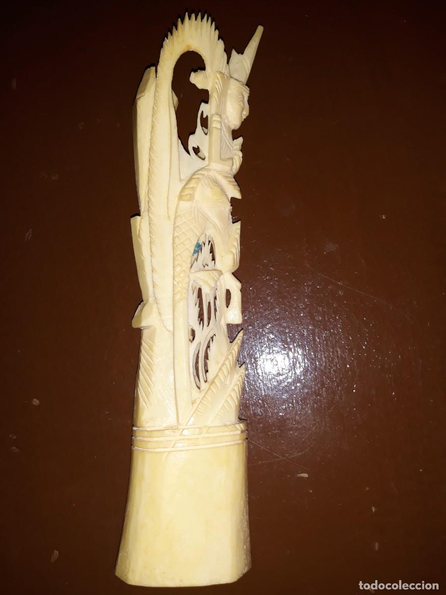 Arte: FIGURA DE HUESO - Foto 4