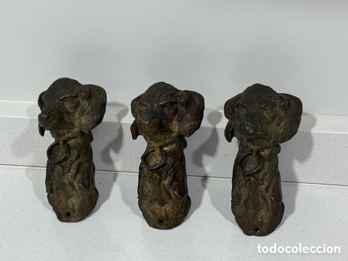 Arte: TRES CABEZAS DE PERRO EN BRONCE - Foto 2