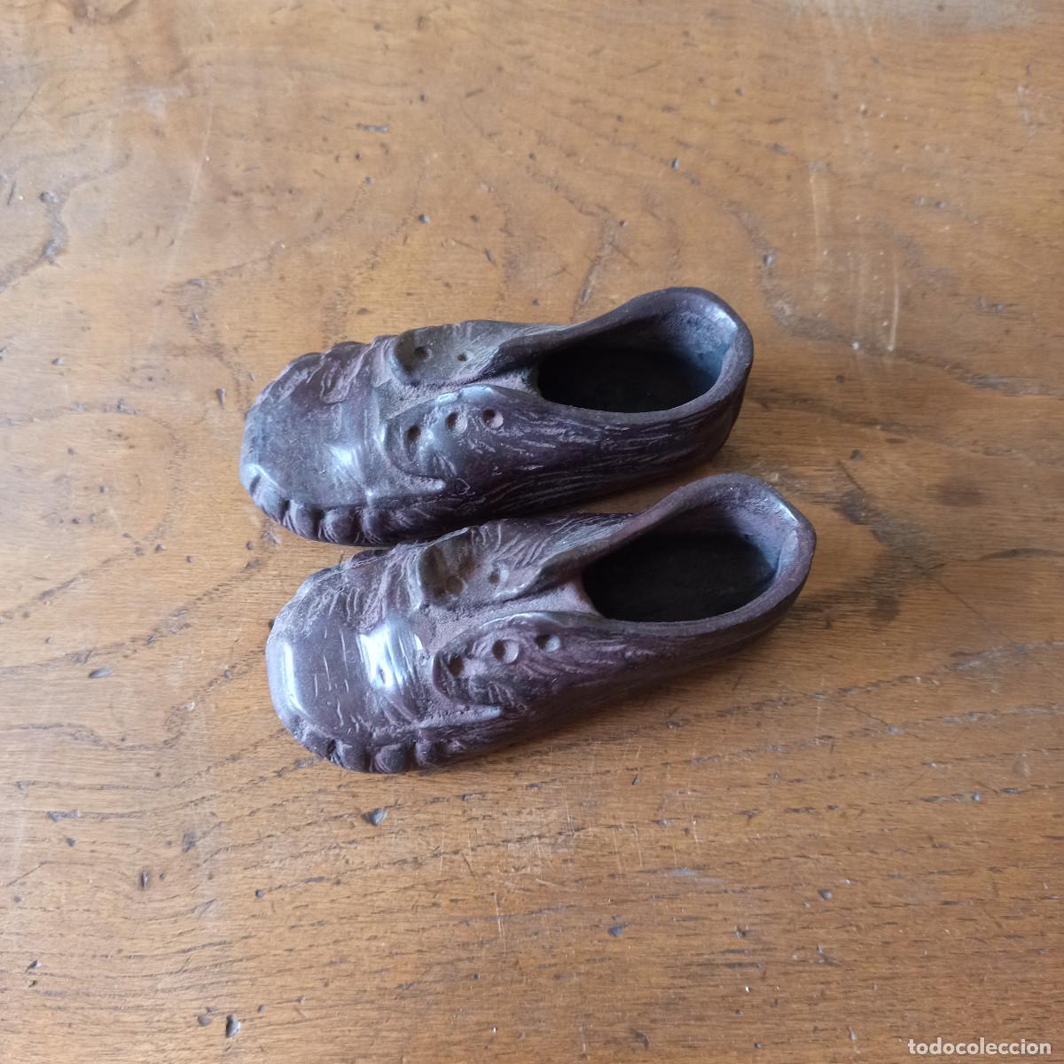 Arte: Pareja de zapatitos en bronce - Foto 2