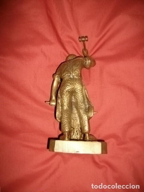 Arte: FIGURA DE HERRERO EN BRONCE - Foto 2