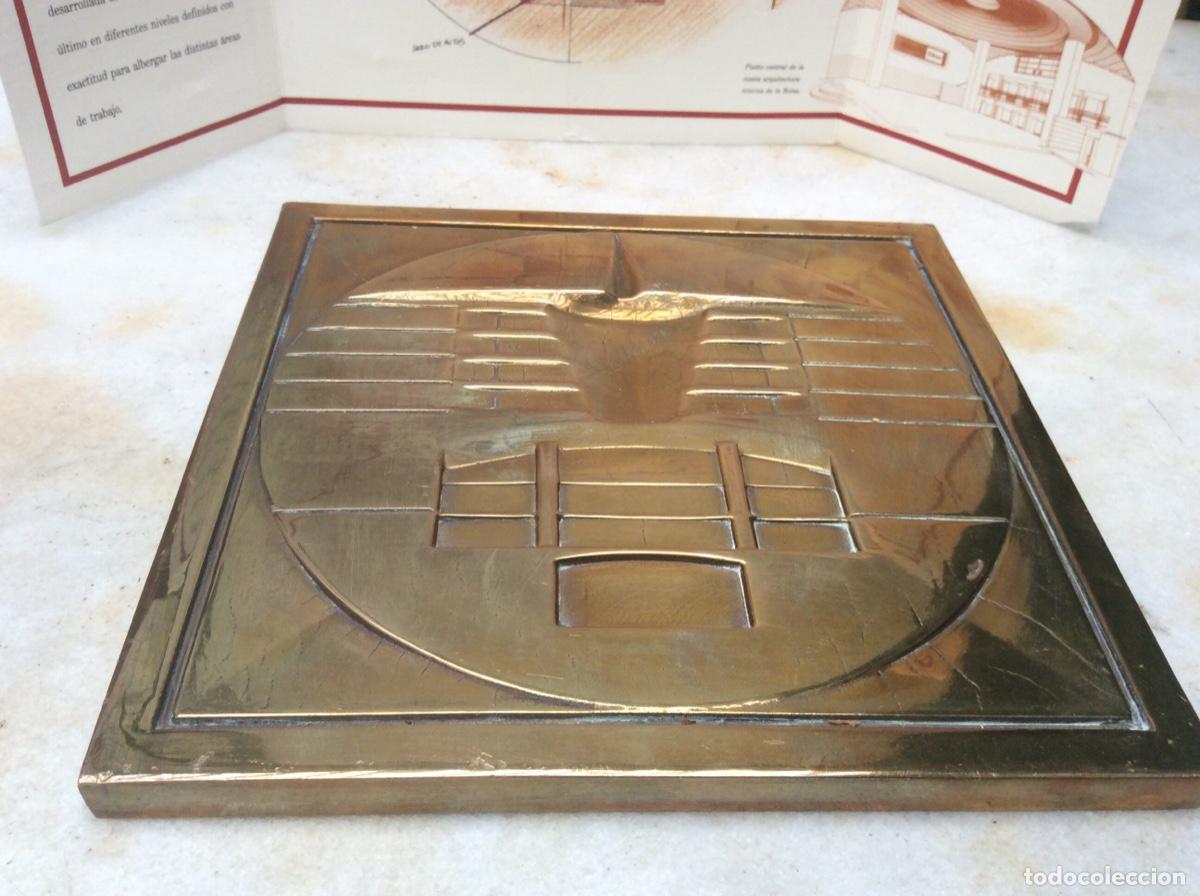 Arte: PLACA BOLSA DE BILBAO EN BRONCE CON TR&Iacute;PTICO EXPLICATIVO - Foto 4