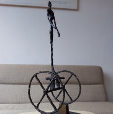 Arte: BRONZE SCULPTURE STATUE THE CHARIOT AFTER ALBERTO GIACOMETTI SIGNED NUMBER
