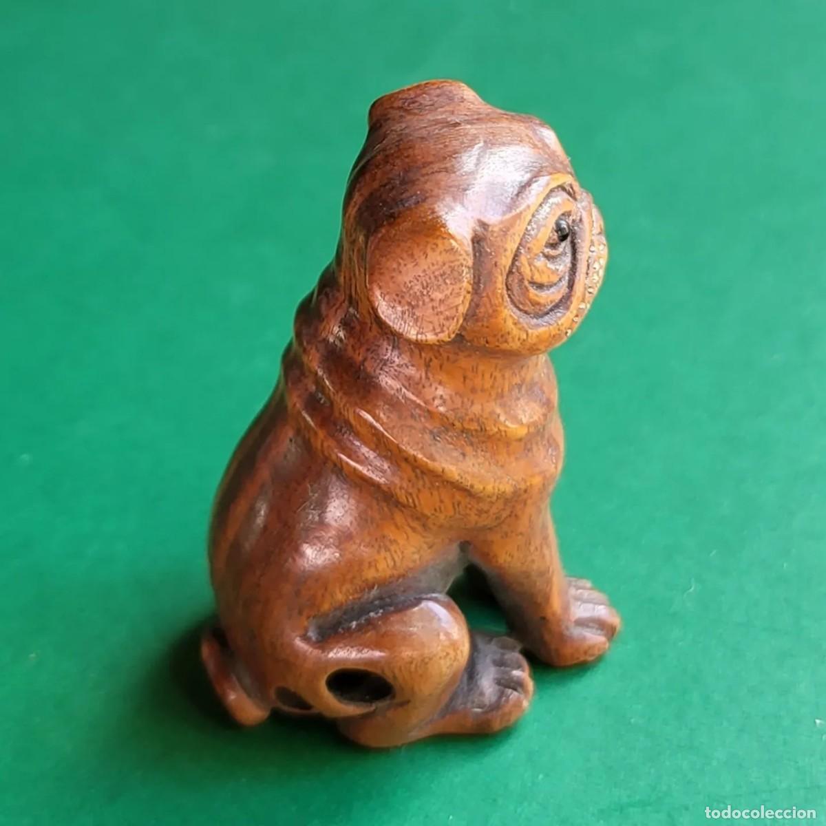 Arte: Perro Pug Netsuke japon&eacute;s de madera de boj tallado a mano - Foto 2