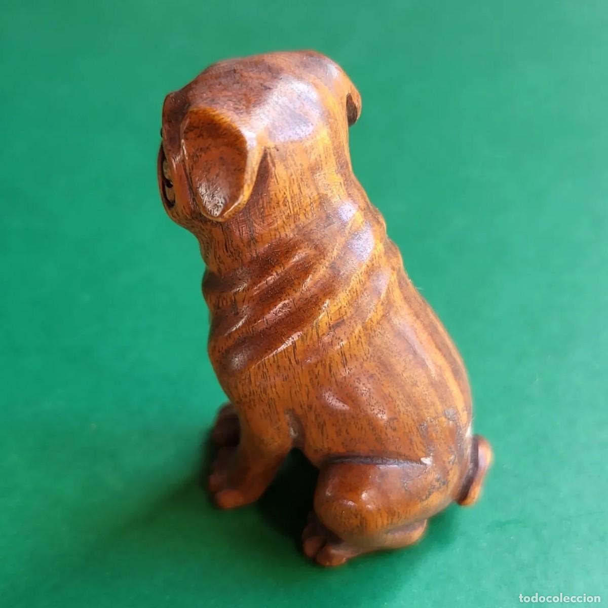 Arte: Perro Pug Netsuke japon&eacute;s de madera de boj tallado a mano - Foto 4