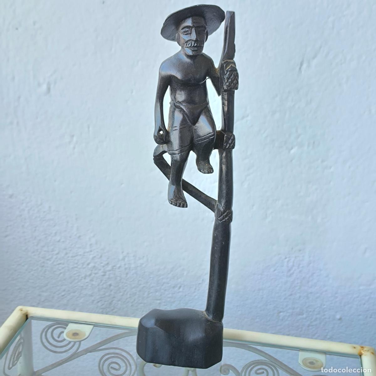 Arte: Figura de madera - Foto 1