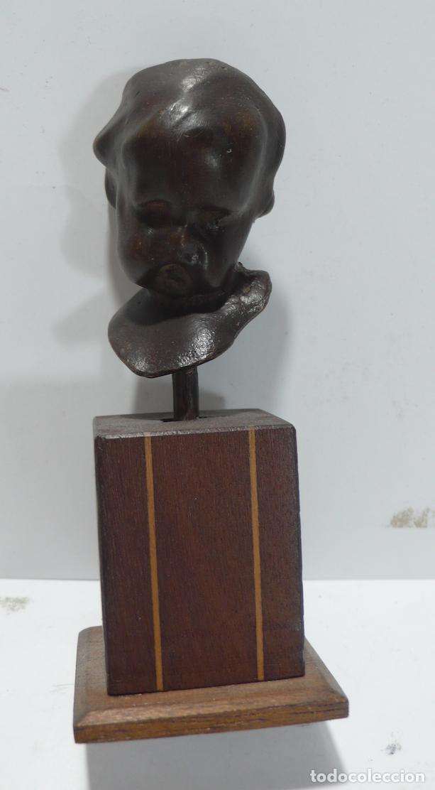 Arte: PEQUE&Ntilde;A CARA EN BRONCE - Foto 1