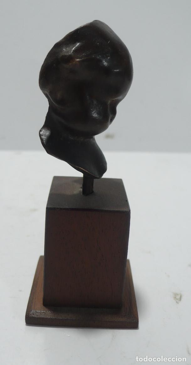 Arte: PEQUE&Ntilde;A CARA EN BRONCE - Foto 2