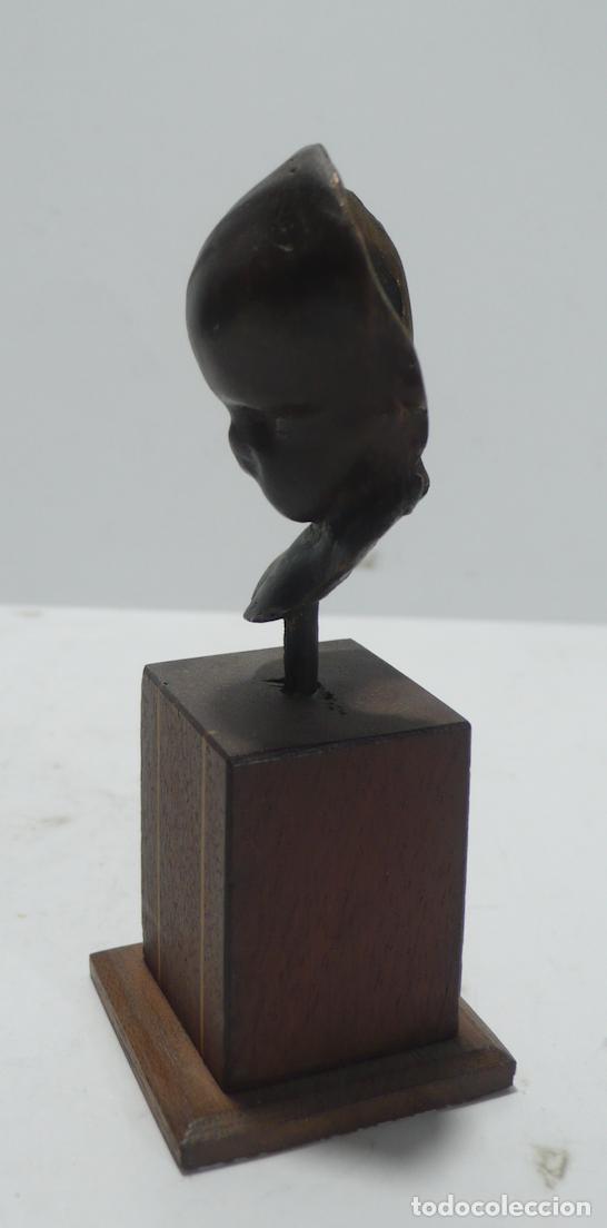 Arte: PEQUE&Ntilde;A CARA EN BRONCE - Foto 3
