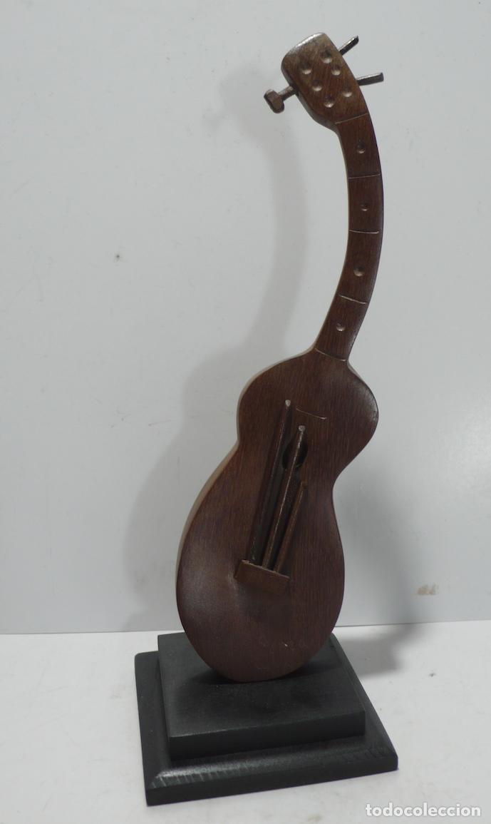 Arte: TALLA DE MADERA GUITARRA - Foto 1