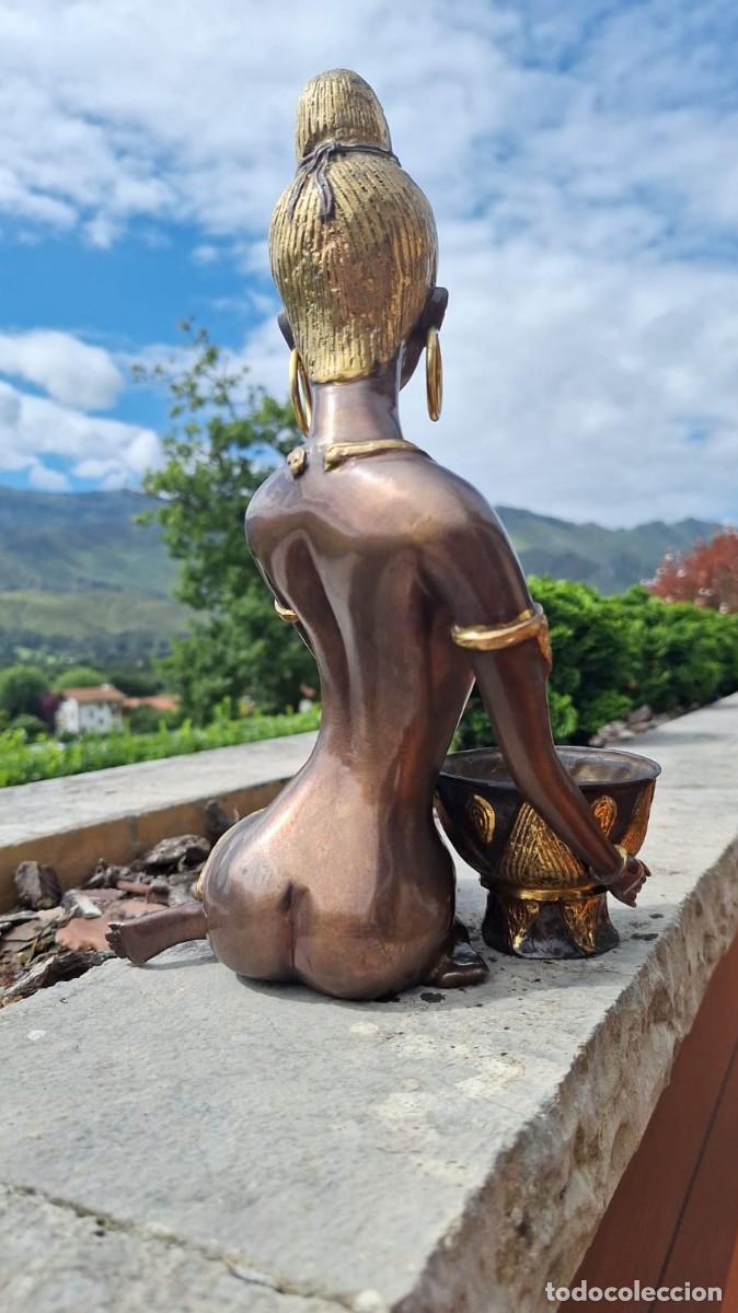 Arte: Imponente Diosa Hind&uacute; Buda de Bronce - Foto 2