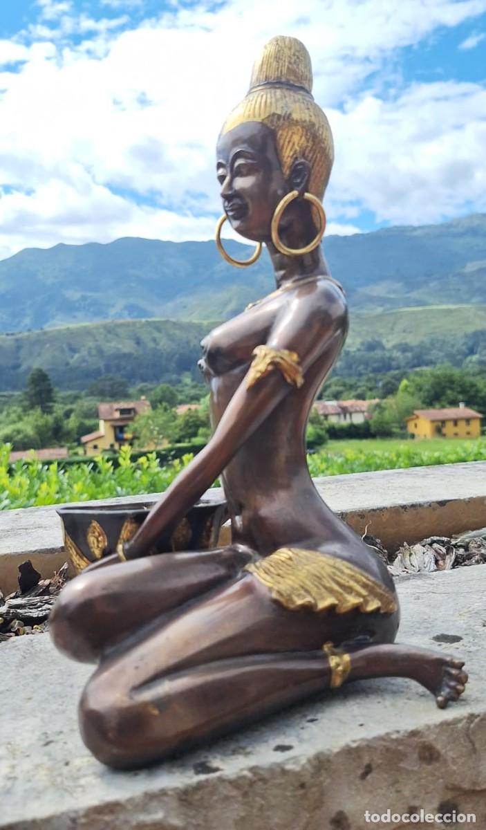 Arte: Imponente Diosa Hind&uacute; Buda de Bronce - Foto 3