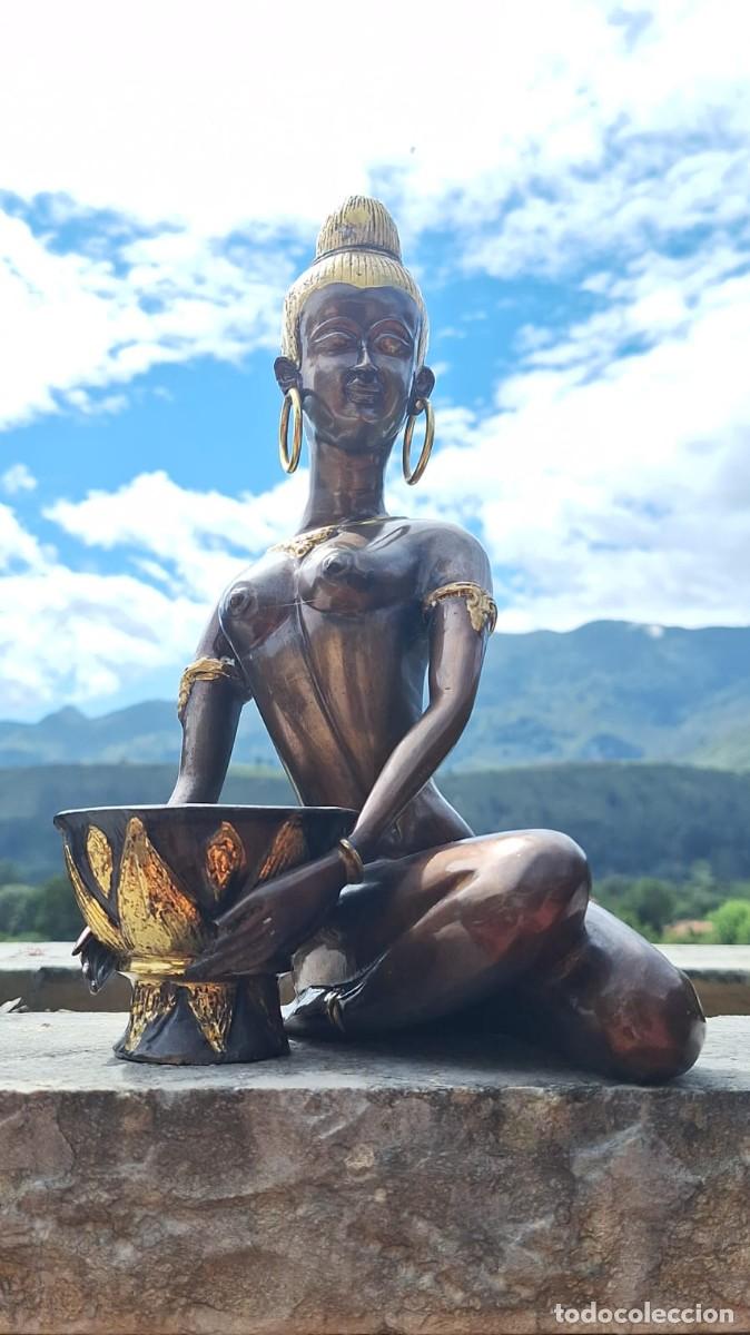 Arte: Imponente Diosa Hind&uacute; Buda de Bronce - Foto 14